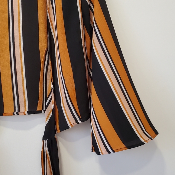 Wrap Crop Top - Picture 2 of 5